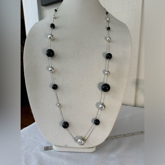 Two black and silvertone layering necklaces - Picture 2 of 7